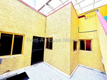 Casa en venta en la Colonia Jardin Balbuena, Venustiano...