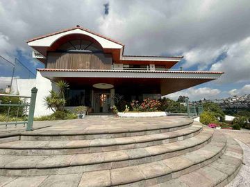 Casa de lujo con 3600 m2 de terrenl