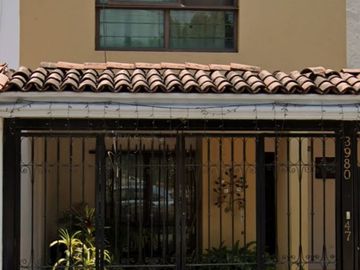 OPORTUNA CASA EN HISTORIADORES, 44820 GUADALAJARA, JAL....