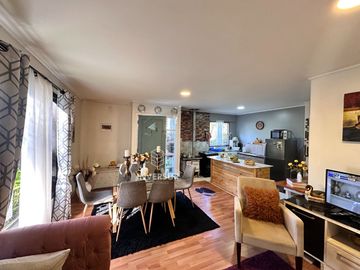 SE VENDE HERMOSA  CASA CON CABAÑA EN CUTIPAY