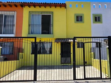 Casa en renta en villas del sol