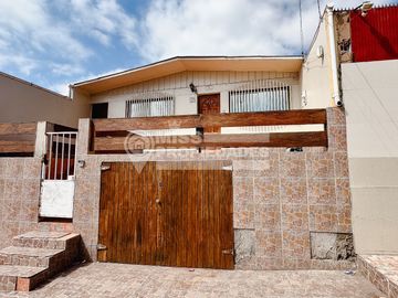 VENDE CASA SECTOR CENTRO NORTE ANTOFAGASTA