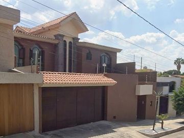 Oportunidad de Inversión en Providencia 2a Secc | Casa...