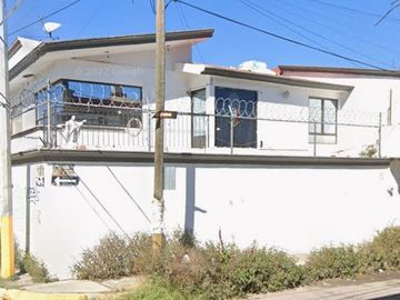 AMPLIA CASA EN BARRIO DE SAN MIGUEL DE AMOZOC DE MOTA PUEBLA