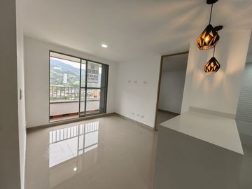 Apartamento en venta en la Loma del Indio Medellín