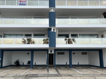 ¡Vive Frente Al Mar En Santa María! Amplio Departamento...