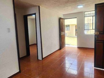 ARRIENDO CASA DE SALA, COMEDOR,COCINA,3 DORMITORIOS Y 1...