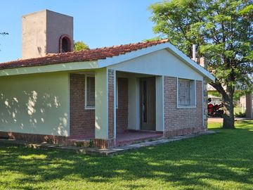 BARRIO LOS TALAS- VILLA ANISACATE-ALTA...
