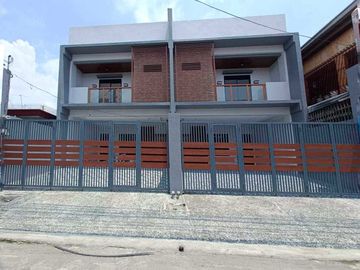 Near C5 5 Bedrooms House and Lot in Gatchalian Village...