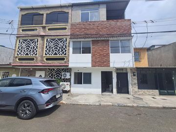 Vendo Casa Rentera Huancavilca norte3 plantas cerca al...