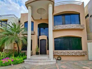 Casa de Venta en Urb Goleta Alcance - Av Francisco de...