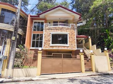 Preowned 3 Storey House and Lot with 4 Bedrooms For Sale...