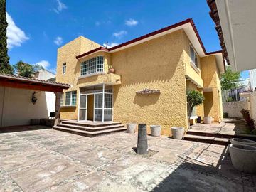 Colonia Alamos, Excelente casa en venta.  cerca de av....
