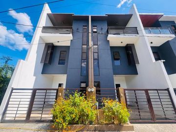 BRAND NEW 3STOREY TOWN HOUSE IN GATCHALIAN LAS PINAS CITY