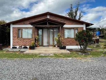IBARRA, VENDO CASA DE CAMPO – SANTA ROSA DE EL TEJAR