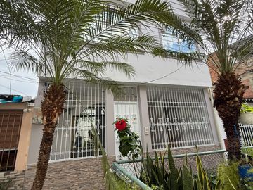 CASA EN VENTA – LOS TAMARINDOS, TERCERA ETAPA, PORTOVIEJO