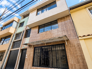 CASA EN VENTA SECTOR SOLANDA