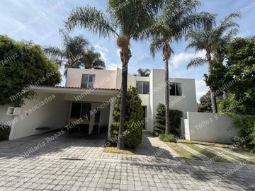 Casa en Venta en fraccionamiento Santa Cruz Guadalupe...