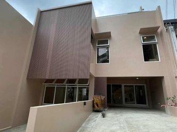HOUSE AND LOT FOR SALE