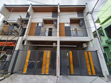 3BR Triplex Townhouse with 3 T&B & CCTV | Greenheights...