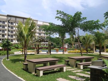 Maple Place 2 Bedroom Condo with Parking For Sale Acacia...