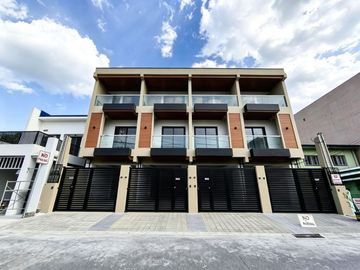 4-Bedroom Townhouse with 2-Car Garage in Project 8 QC -AJCQ