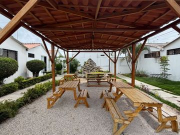 Casa en venta en Salinas $52.000 | 3 dormitorios, 2...