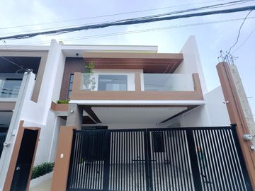 ELEGANT DESIGN 2 STOREY HOUSE FOR SALE IN BF RESORT...