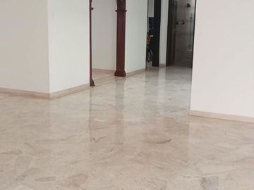 VENTA AMPLIA CASA PRIMER PISO PROPIEDAD HORIZONTAL...