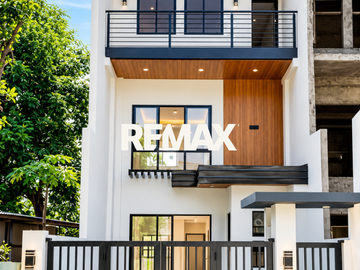 3 Storey House for Sale in Bulua Cagayan de Oro