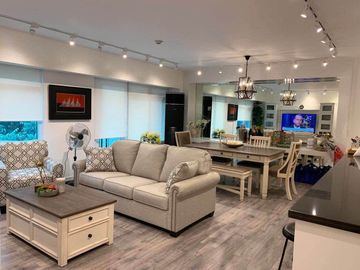 Renovated 2BR unit in One Serendra BGC