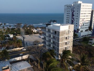 Departamento con vista al mar en Condominio Anagon de...