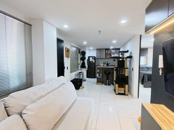 Venta Hermoso Apartamento con Parqueadero en Centenario.