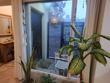 CASA EXCLUSIVA CON QUINCHO Y PATIO - IMPECABLE
