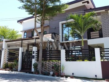 Modern 3-Bedroom Corner House & Lot for Sale in...