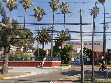 Gran Oportunidad De Remate Bancario En Calz. San Juan de...