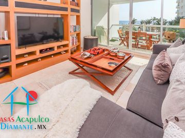 ¡Oportunidad Frente al Mar! Departamento para Restaurar...