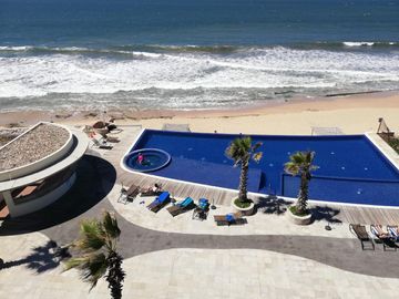 Departamentos a pie de playa Mazatlan, Escondido Tower