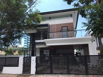 FOR SALE READY FOR OCCUPANCY 7 BEDROOM 2 STOREY SINGLE...