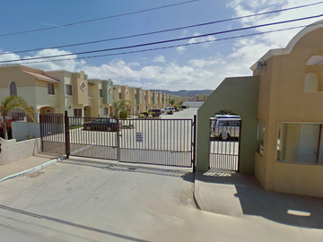 BONITA CASA ADJUDICADA!!!! SAN BORJA RESIDENCIAL, BAJA...