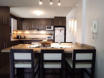 Departamento en venta, sector Solca
