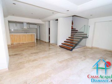 ¡Casa para estrenar! Roof garden con jacuzzi. Salida al...