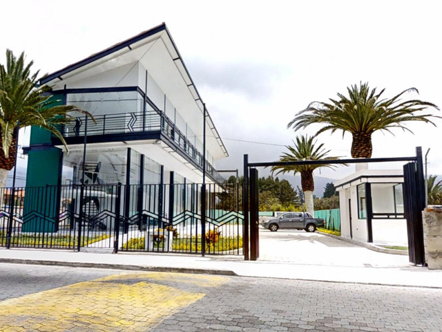Plaza Comercial Dean